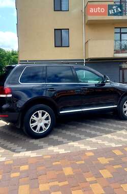 Внедорожник / Кроссовер Volkswagen Touareg 2007 в 