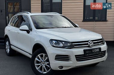 Внедорожник / Кроссовер Volkswagen Touareg 2011 в 
