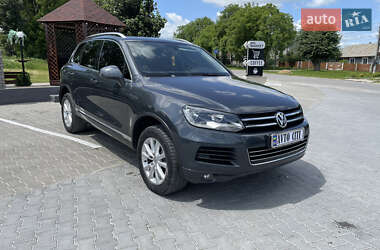 Внедорожник / Кроссовер Volkswagen Touareg 2013 в Дунаевцах
