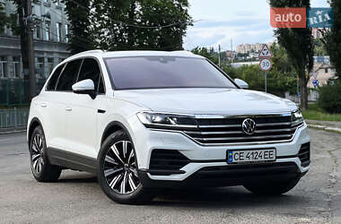 Позашляховик / Кросовер Volkswagen Touareg 2021 в Києві