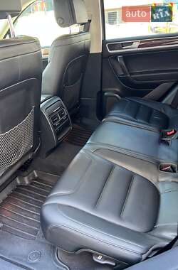 Внедорожник / Кроссовер Volkswagen Touareg 2016 в 