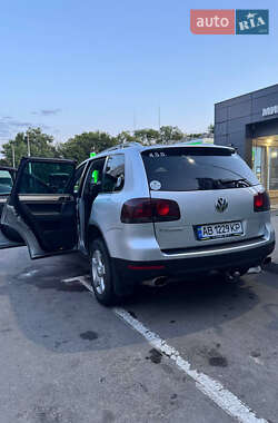 Позашляховик / Кросовер Volkswagen Touareg 2009 в 