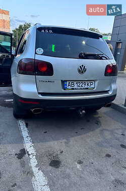 Позашляховик / Кросовер Volkswagen Touareg 2009 в 