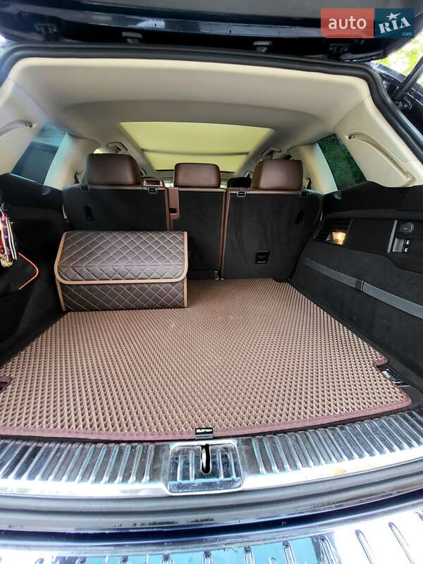 Позашляховик / Кросовер Volkswagen Touareg 2012 в Опішне