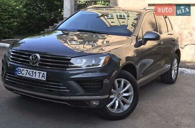 Внедорожник / Кроссовер Volkswagen Touareg 2015 в Дрогобыче