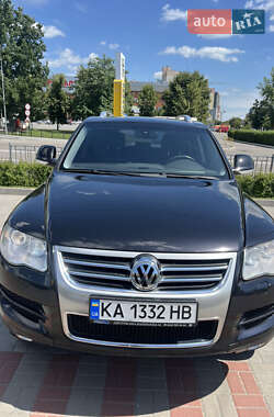 Позашляховик / Кросовер Volkswagen Touareg 2006 в Києві