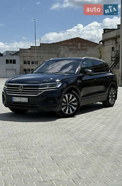 Позашляховик / Кросовер Volkswagen Touareg 2020 в Тернополі
