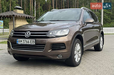Внедорожник / Кроссовер Volkswagen Touareg 2012 в 
