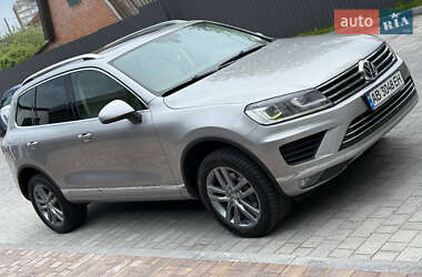Позашляховик / Кросовер Volkswagen Touareg 2015 в Вінниці