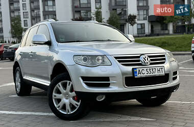 Внедорожник / Кроссовер Volkswagen Touareg 2007 в Луцке