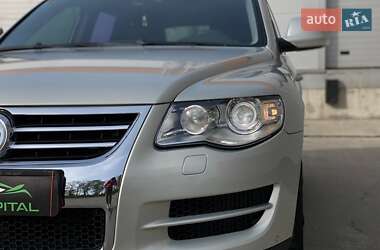 Внедорожник / Кроссовер Volkswagen Touareg 2007 в 