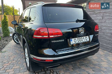 Внедорожник / Кроссовер Volkswagen Touareg 2015 в 