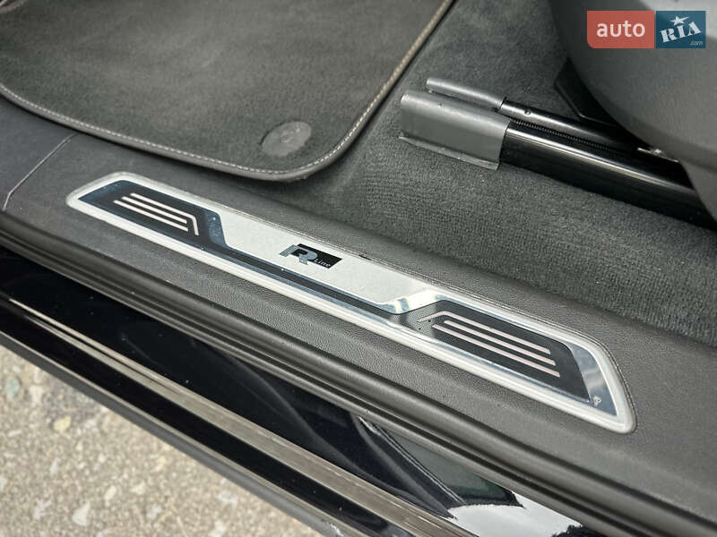 Внедорожник / Кроссовер Volkswagen Touareg 2020 в Киеве