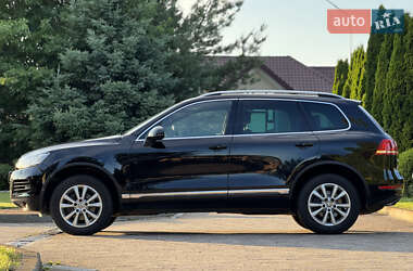 Внедорожник / Кроссовер Volkswagen Touareg 2012 в 