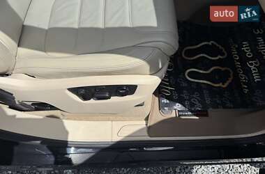 Позашляховик / Кросовер Volkswagen Touareg 2015 в 