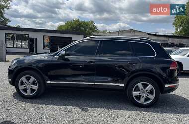 Позашляховик / Кросовер Volkswagen Touareg 2015 в 
