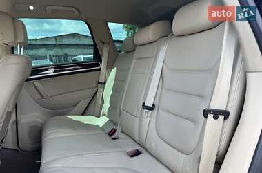 Позашляховик / Кросовер Volkswagen Touareg 2015 в 