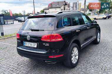Внедорожник / Кроссовер Volkswagen Touareg 2013 в 