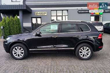Внедорожник / Кроссовер Volkswagen Touareg 2013 в 