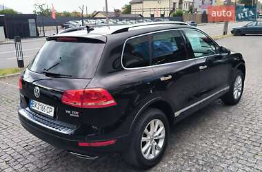 Внедорожник / Кроссовер Volkswagen Touareg 2013 в 
