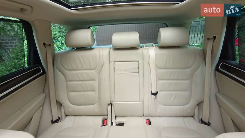 Внедорожник / Кроссовер Volkswagen Touareg 2014 в Киеве фото 19 Внедорожник / Кроссовер Volkswagen Touareg 2014 в Киеве