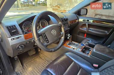 Позашляховик / Кросовер Volkswagen Touareg 2003 в 