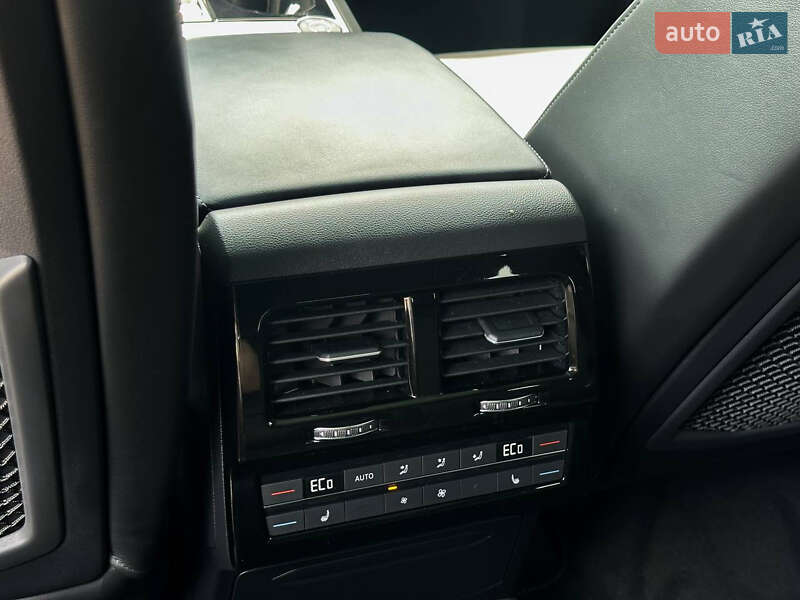 Позашляховик / Кросовер Volkswagen Touareg 2020 в Ужгороді фото 57 Позашляховик / Кросовер Volkswagen Touareg 2020 в Ужгороді