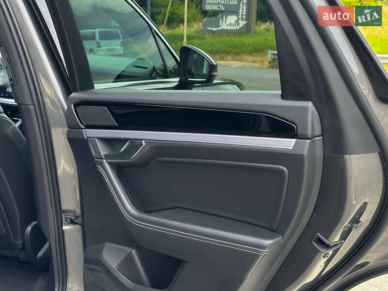 Позашляховик / Кросовер Volkswagen Touareg 2020 в Ужгороді фото 68 Позашляховик / Кросовер Volkswagen Touareg 2020 в Ужгороді