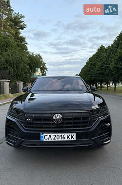 Позашляховик / Кросовер Volkswagen Touareg 2019 в Умані