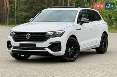 Позашляховик / Кросовер Volkswagen Touareg 2019 в Рівному