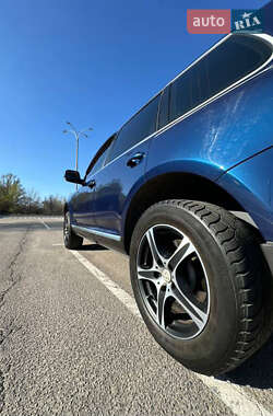 Позашляховик / Кросовер Volkswagen Touareg 2003 в 