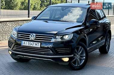 Внедорожник / Кроссовер Volkswagen Touareg 2015 в Белой Церкви