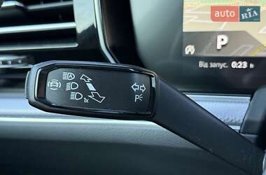 Позашляховик / Кросовер Volkswagen Touareg 2021 в 