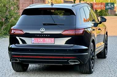 Позашляховик / Кросовер Volkswagen Touareg 2021 в 