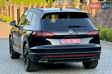 Позашляховик / Кросовер Volkswagen Touareg 2021 в 
