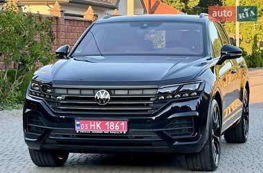 Позашляховик / Кросовер Volkswagen Touareg 2021 в 