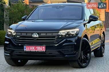 Позашляховик / Кросовер Volkswagen Touareg 2021 в 