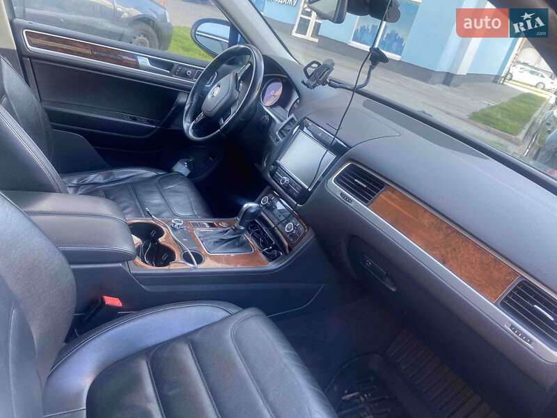 Внедорожник / Кроссовер Volkswagen Touareg 2012 в Черкассах фото 3 Внедорожник / Кроссовер Volkswagen Touareg 2012 в Черкассах
