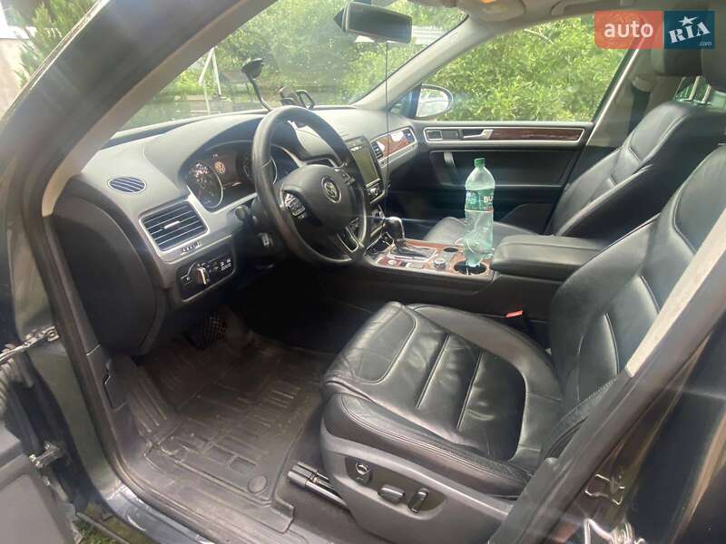 Внедорожник / Кроссовер Volkswagen Touareg 2012 в Черкассах фото 6 Внедорожник / Кроссовер Volkswagen Touareg 2012 в Черкассах