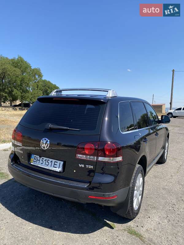 Внедорожник / Кроссовер Volkswagen Touareg 2008 в Белгороде-Днестровском