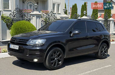 Внедорожник / Кроссовер Volkswagen Touareg 2012 в Черновцах