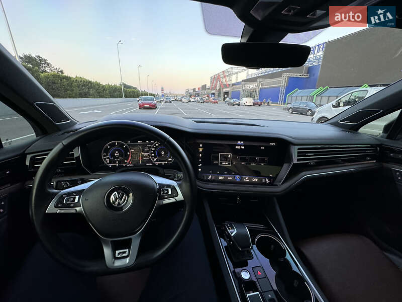 Внедорожник / Кроссовер Volkswagen Touareg 2019 в Полтаве фото 30 Внедорожник / Кроссовер Volkswagen Touareg 2019 в Полтаве