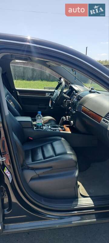 Внедорожник / Кроссовер Volkswagen Touareg 2008 в Львове