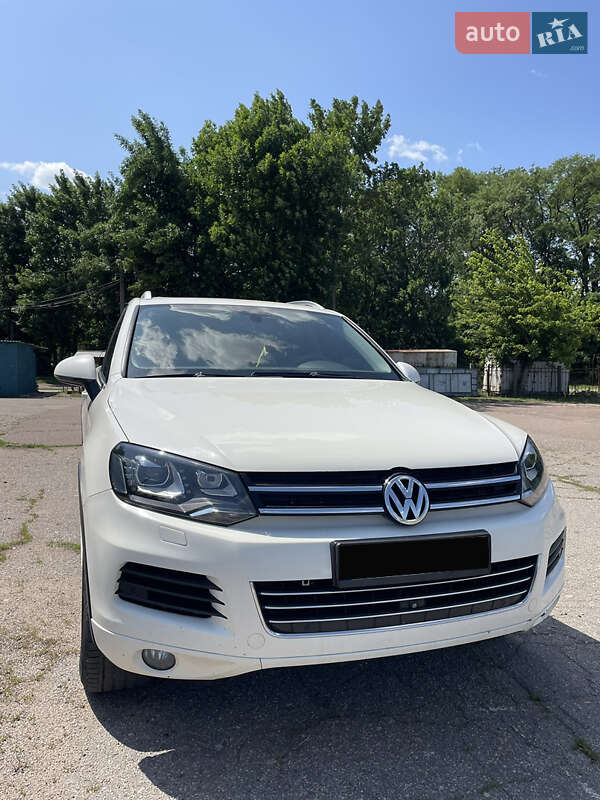 Позашляховик / Кросовер Volkswagen Touareg 2010 в Кропивницькому