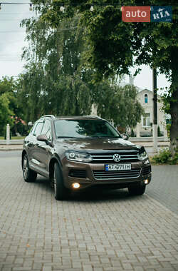 Внедорожник / Кроссовер Volkswagen Touareg 2011 в Коломые