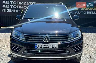 Внедорожник / Кроссовер Volkswagen Touareg 2015 в Виннице