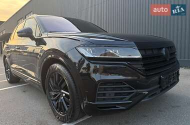 Внедорожник / Кроссовер Volkswagen Touareg 2021 в Киеве