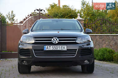 Внедорожник / Кроссовер Volkswagen Touareg 2012 в 