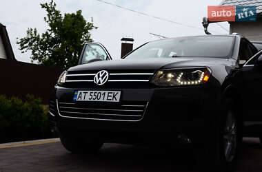Внедорожник / Кроссовер Volkswagen Touareg 2012 в 