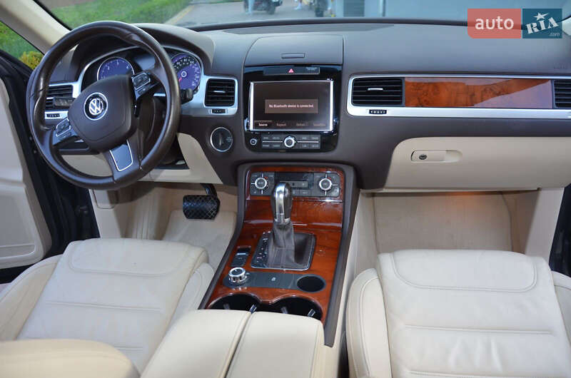 Позашляховик / Кросовер Volkswagen Touareg 2012 в Богородчанах